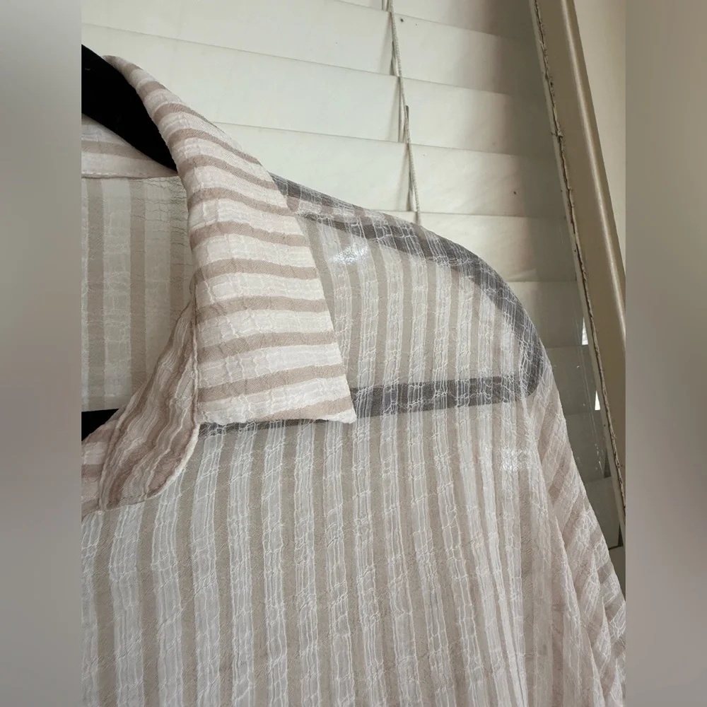 Marla Wynne for Chico’s Sheer Button Up Top Medium - Picture 4 of 10